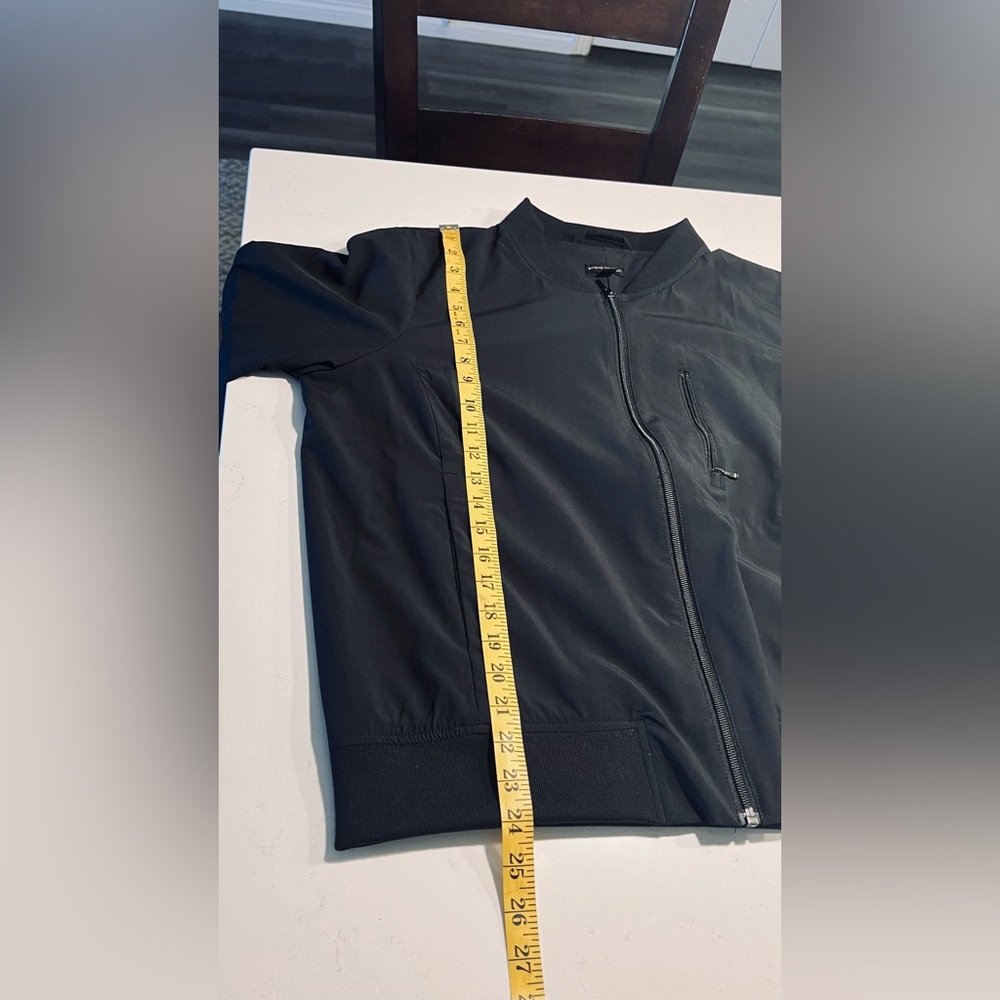 Banana Republic Women's Lightweight Bomber Jacket
Zippered Chest Pocket size L - Picture 11 of 14